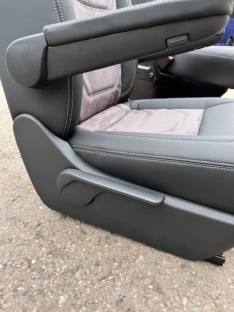 VW Transporter Front Seats – Brand New Upholstery
