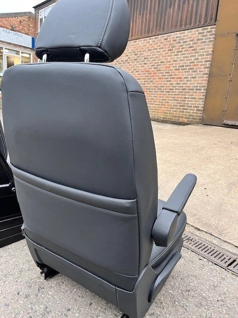 VW Transporter Front Seats – Brand New Upholstery